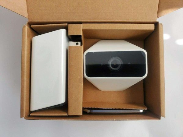 Xfinity Xchc2aew cámara de seguridad inalámbrica para el hogar 720p HD blanco modelo schx4aew, movimiento solamente  Electrónica